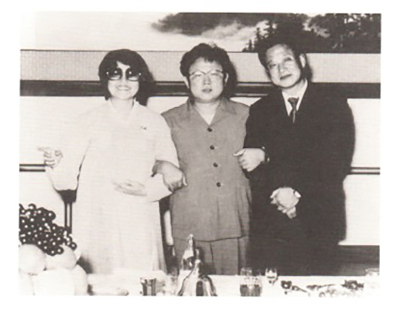 Same Bed, Different Dreams | This American Life